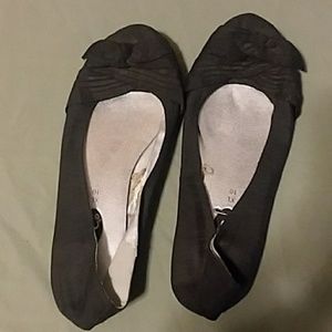 Black dress flats